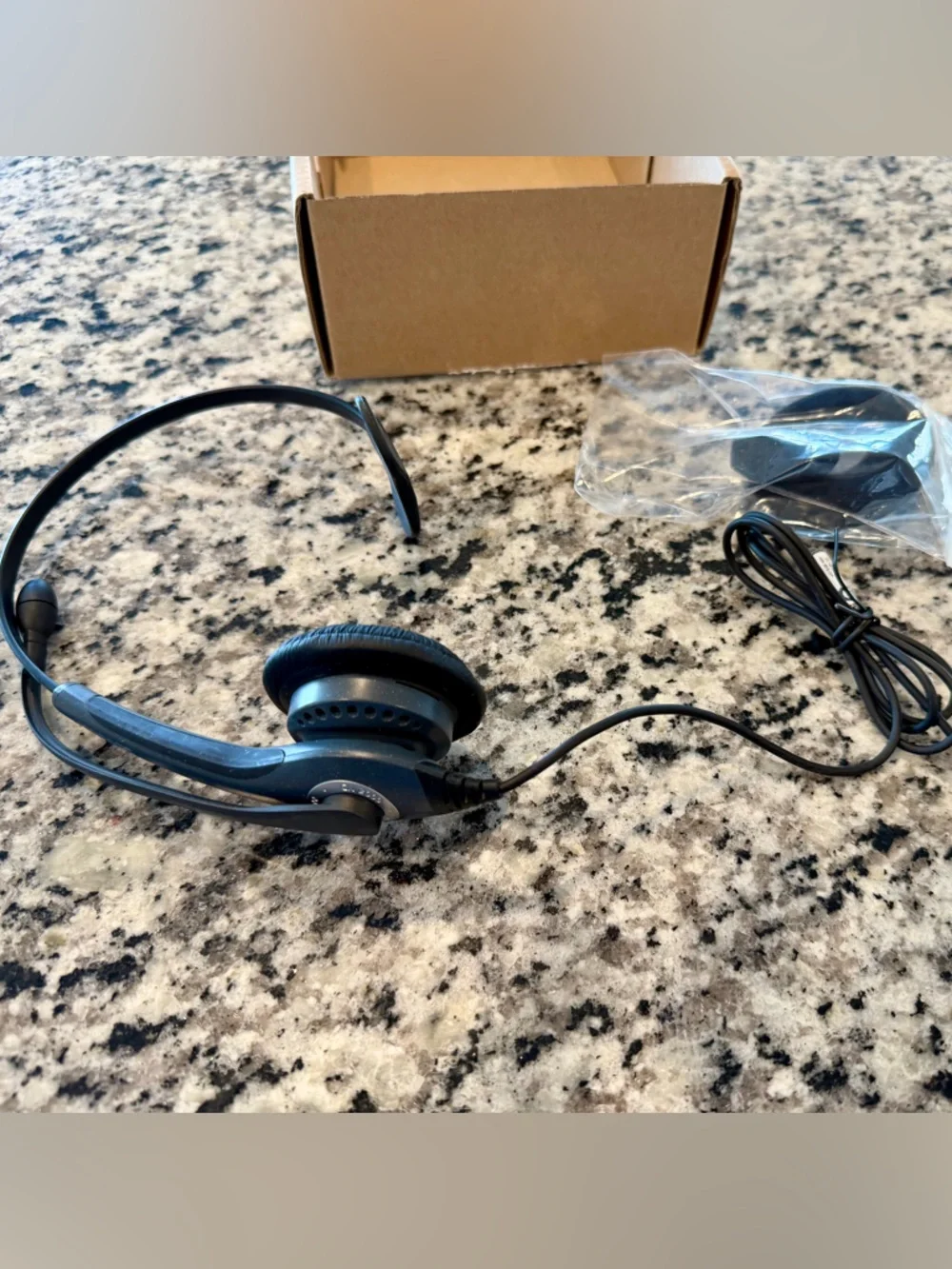 Jabra GN2000 Quick Disconnect (QD) Wired Duo Wideband Frequency Headsets